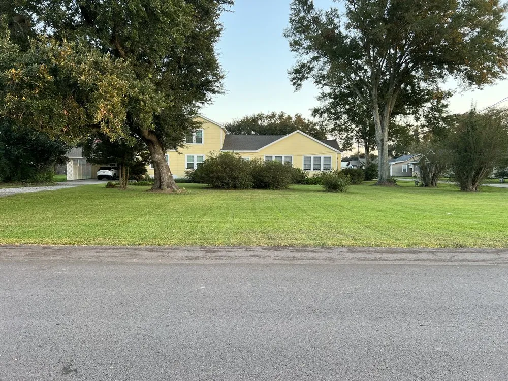 Local landscaping services for year-round maintenance in Reserve, LA by J & Jay Lawn Care