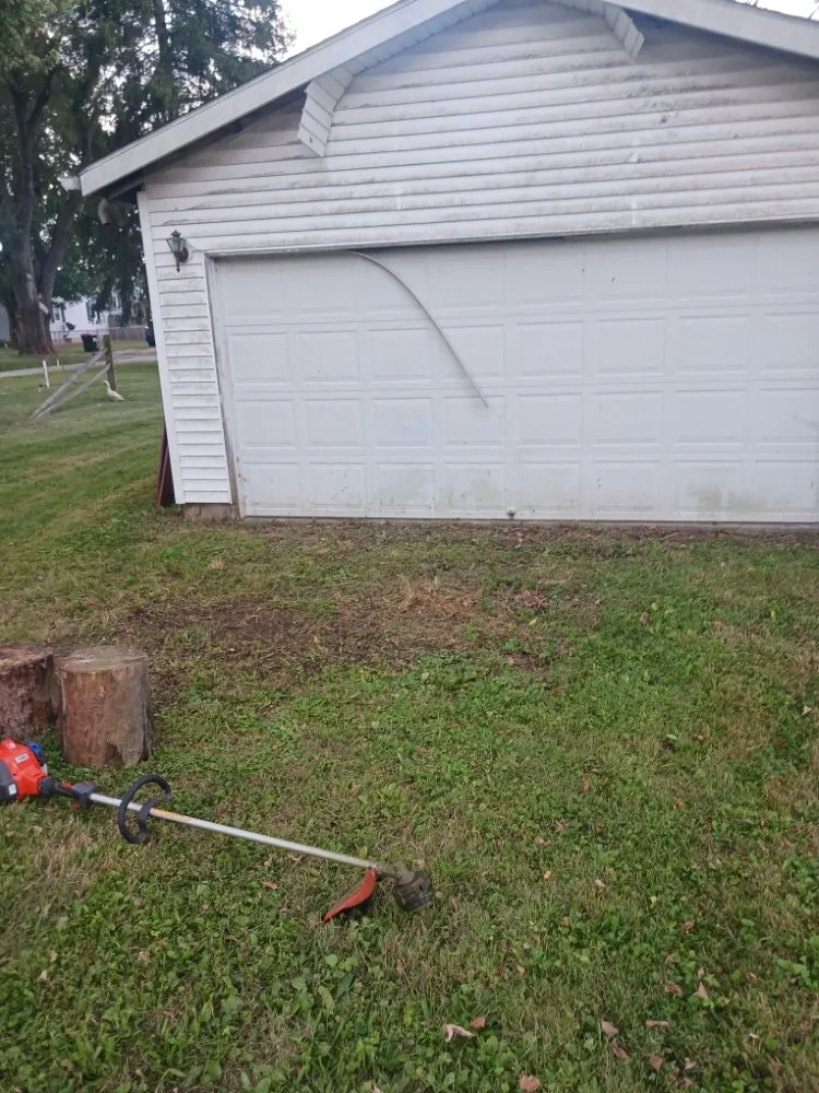 Top-rated yard cleanup service experts serving Newark, OH - J & K Lawn Care