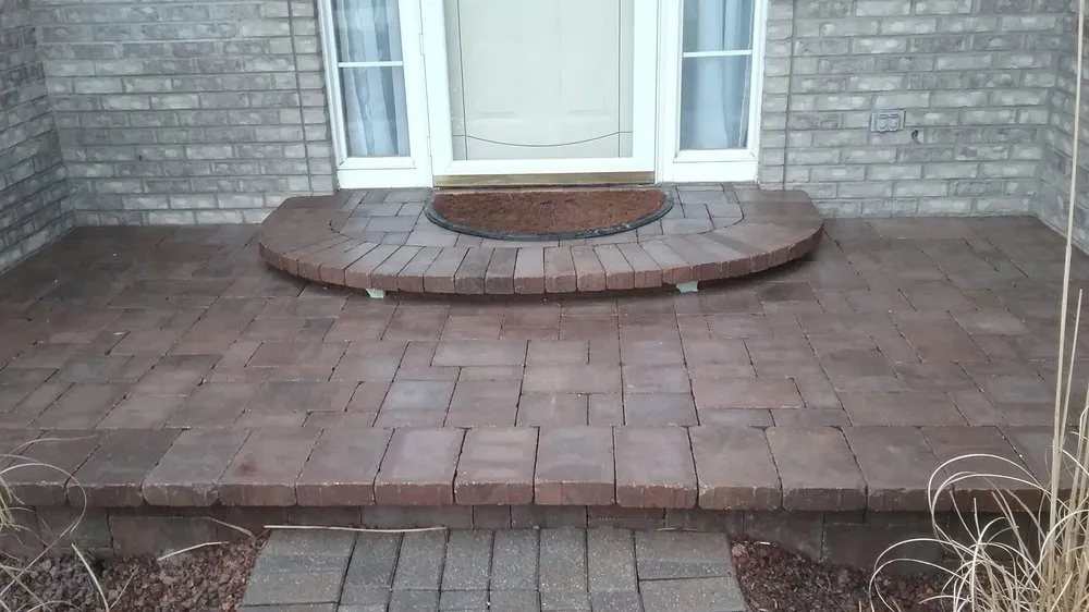 Top-rated outdoor landscaping in Sharon, WI by J & L 4 Seasons