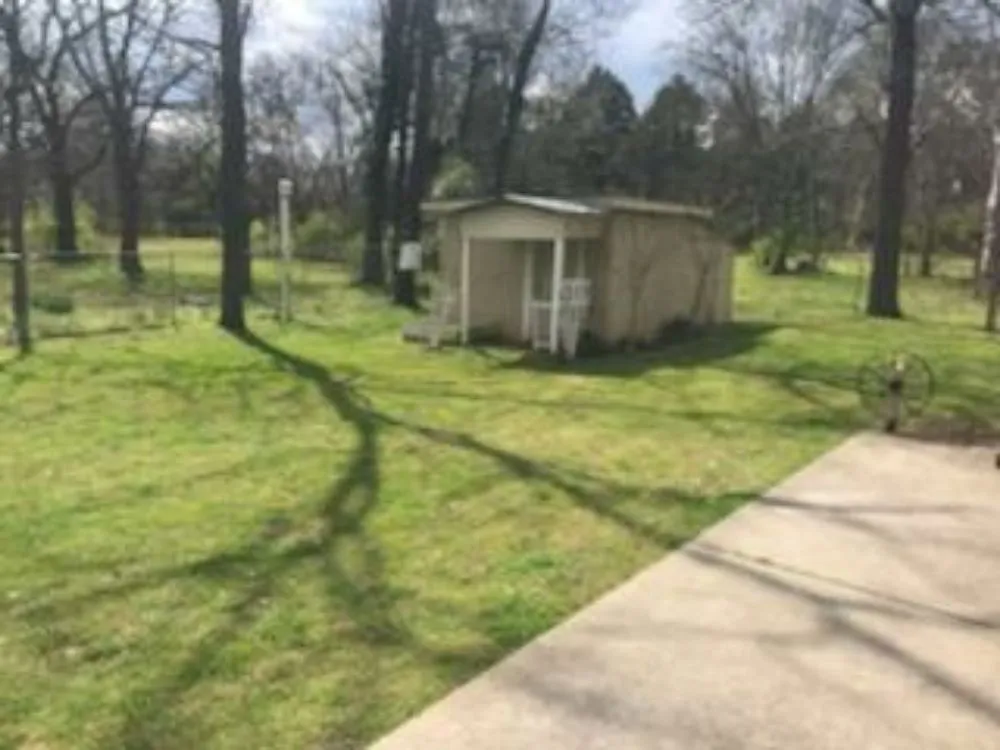 Reliable landscaping services experts serving Murfreesboro, TN - J & L Brothers