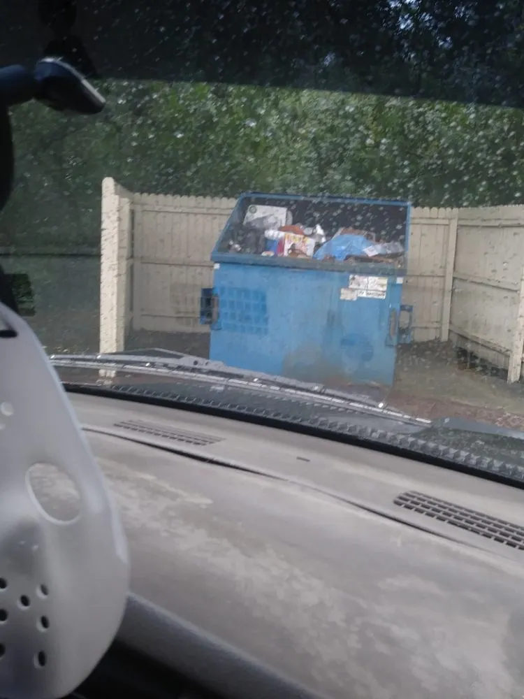 Reliable yard maintenance in Tampa, FL by J & L Handyman Services