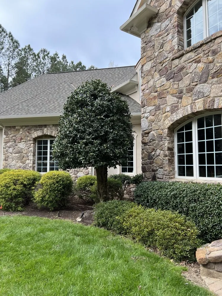 Affordable lawn care service experts serving Raleigh, NC - J & L Landscaping