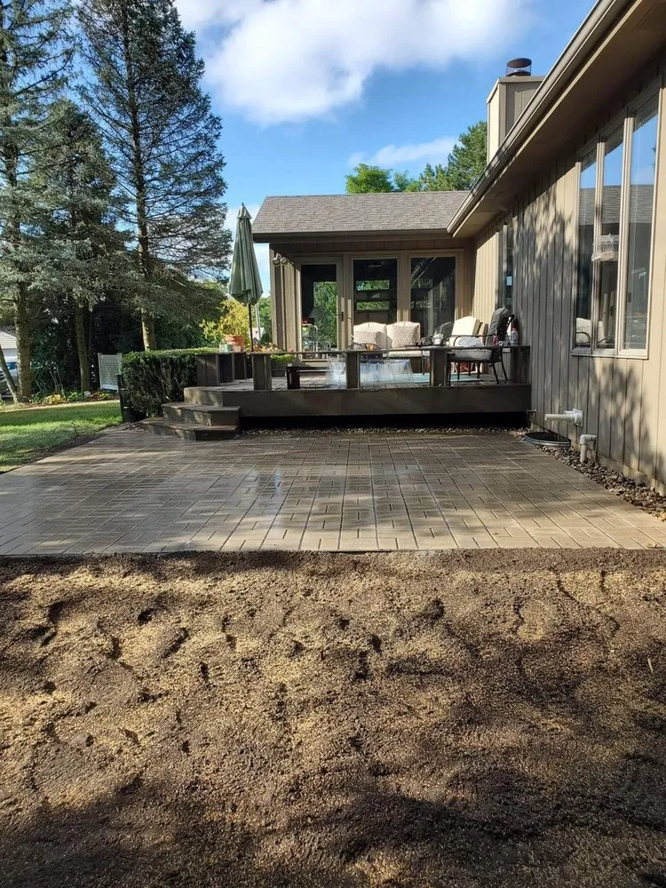 Top-rated yard cleanup service in Ogden Dunes, IN by J & L Outdoor Serivces