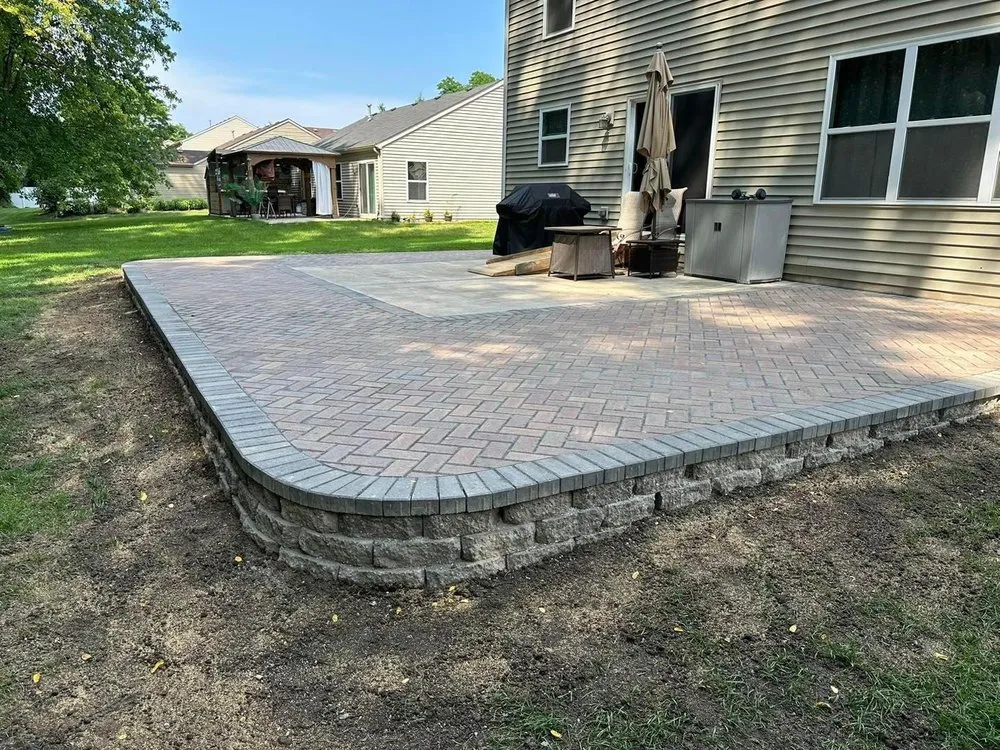 Expert yard maintenance experts serving Ogden Dunes, IN - J & L Outdoor Serivces