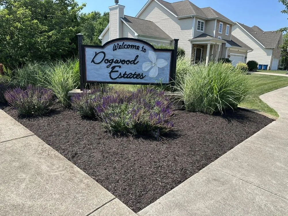 Top-rated lawn mowing service in Ogden Dunes, IN - J & L Outdoor Serivces