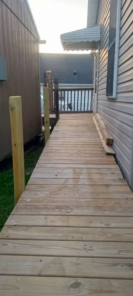 Top-rated outdoor landscaping experts serving Johnson City, TN - J & M Cleaning Services