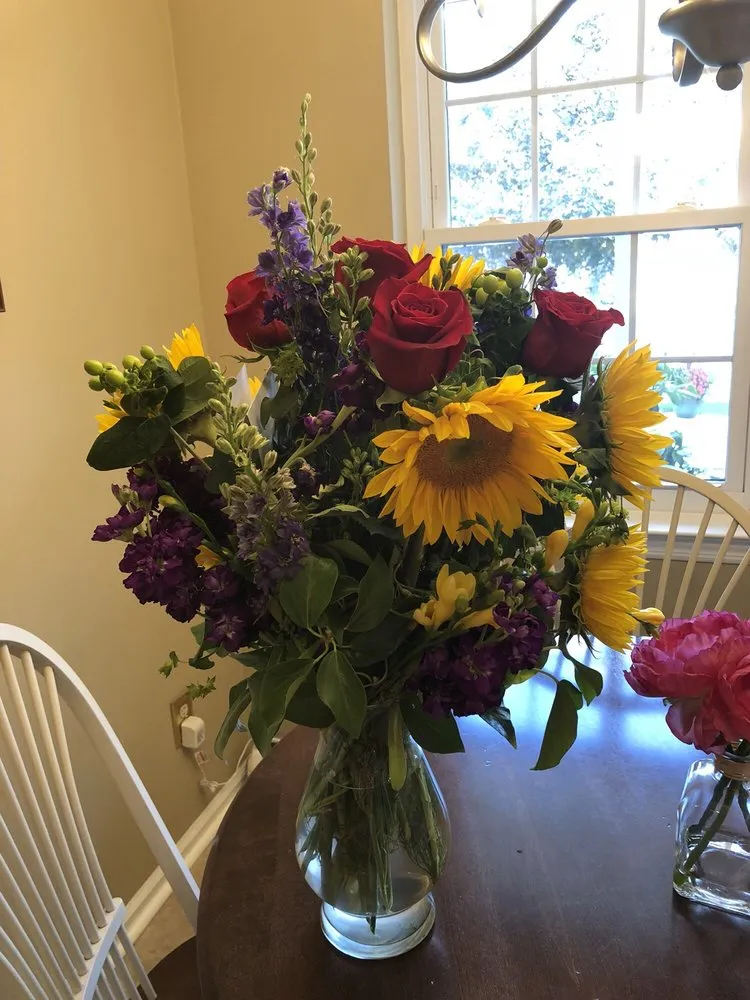 Professional outdoor landscaping in Madison, NJ - J & M Home And Garden