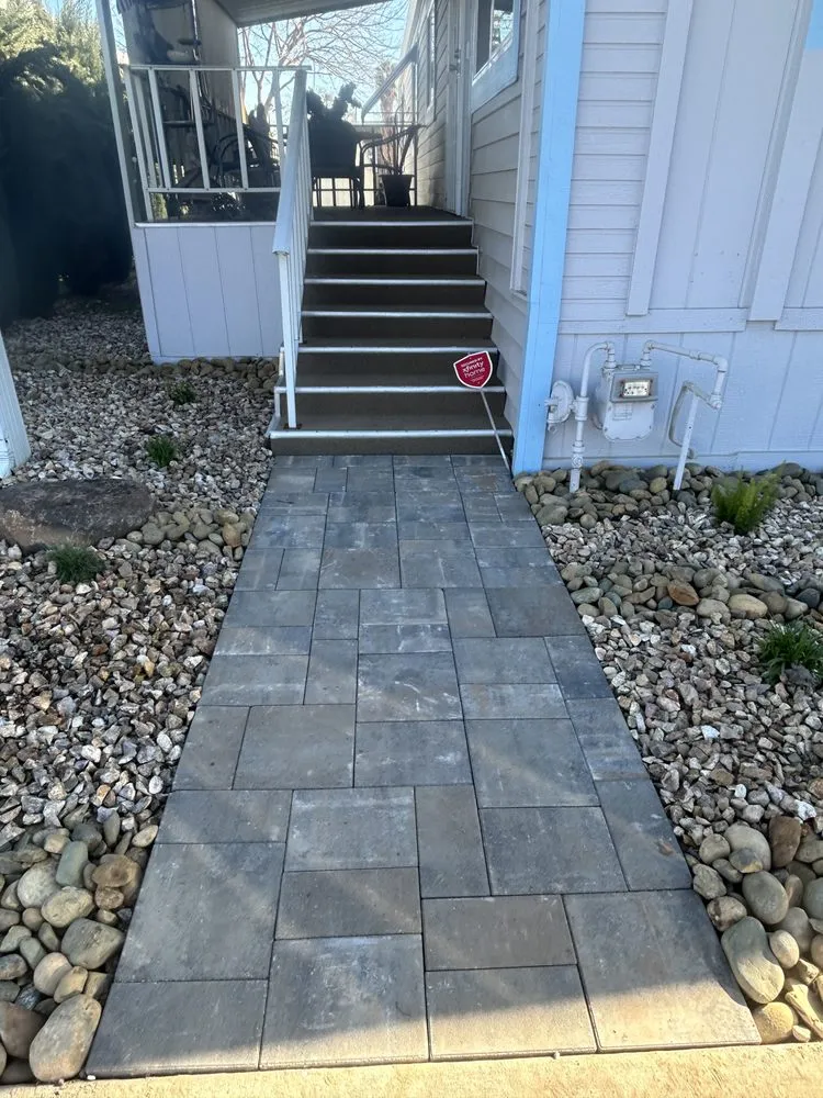 Affordable landscaping services for residential properties across Turlock, CA - J & M Landscaping & maintenance Services