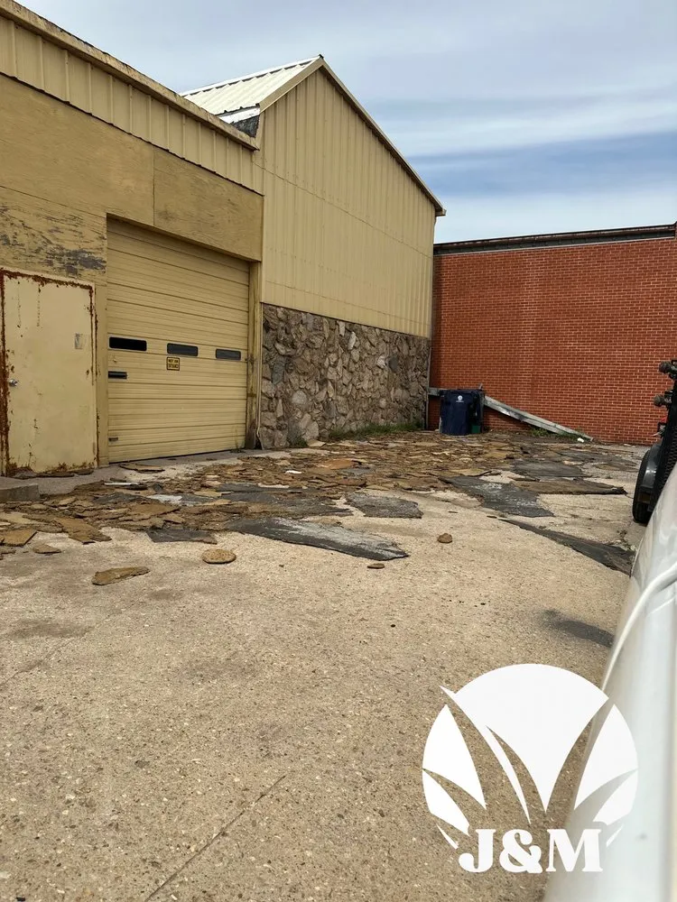 Top-rated garden landscaping experts serving Oklahoma City, OK - J & M Landscaping