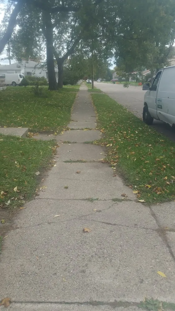 Custom lawn mowing service experts serving Pontiac, MI - J & M Lawn Care and Snow Removal