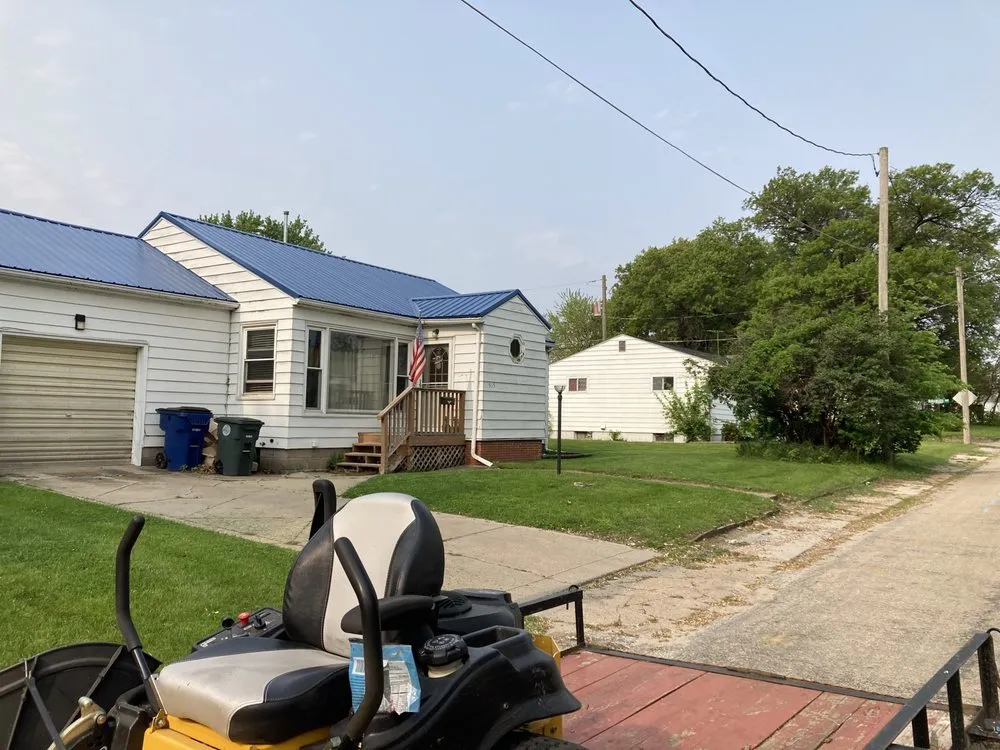 Expert landscape design in Waterloo, IA - J & M Property Maintenance