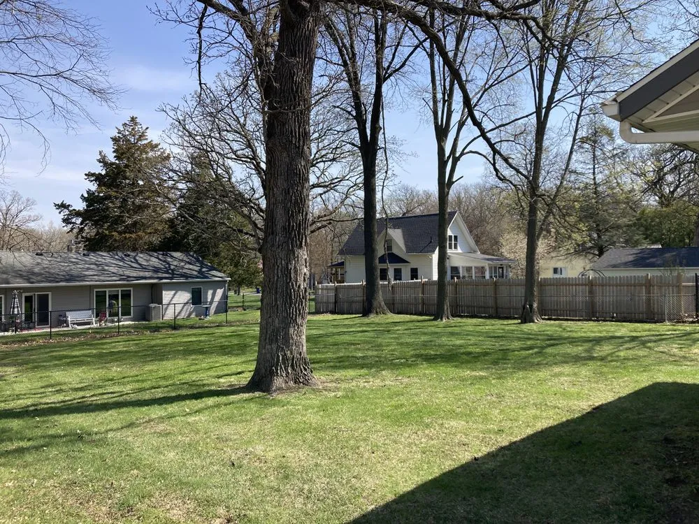 Expert yard cleanup service in Waterloo, IA by J & M Property Maintenance