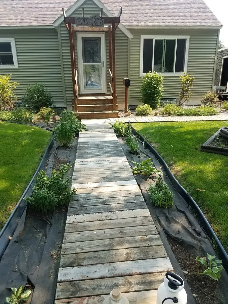 Top-rated landscaping services in Glencoe, MN - J & M Property Preservation