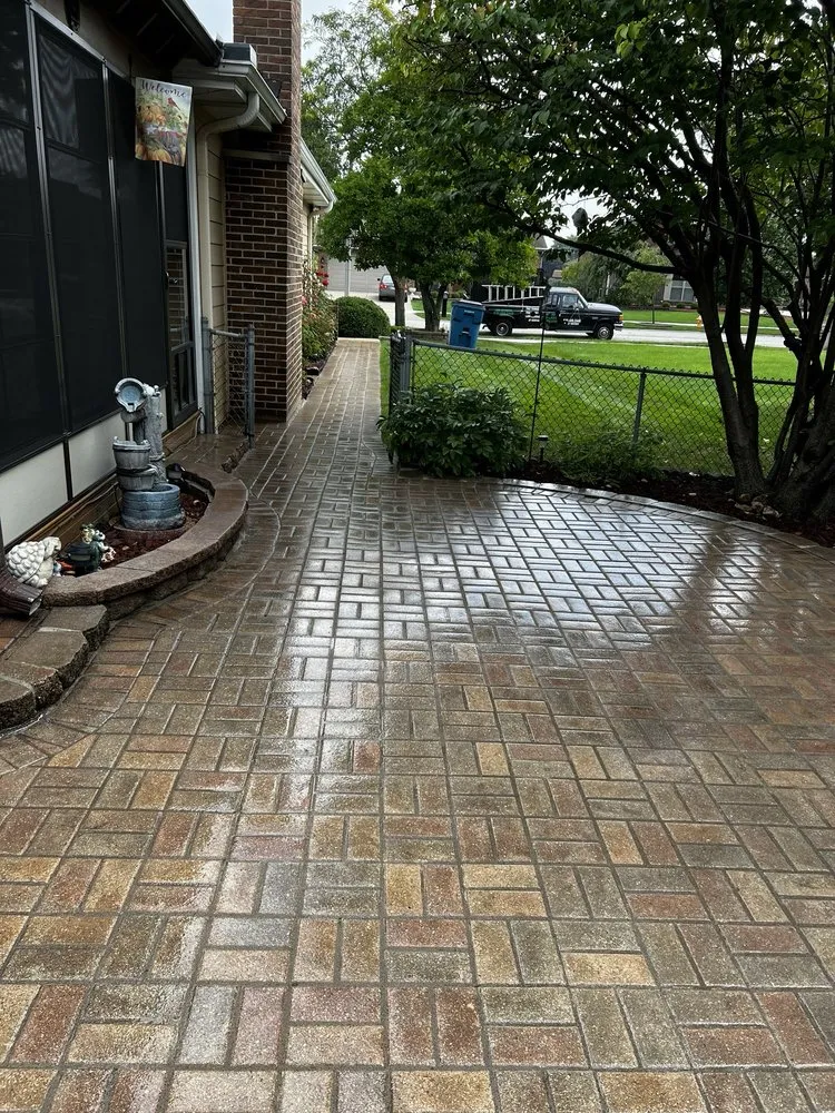 Expert lawn care service experts serving Elgin, IL - J & O Contractors