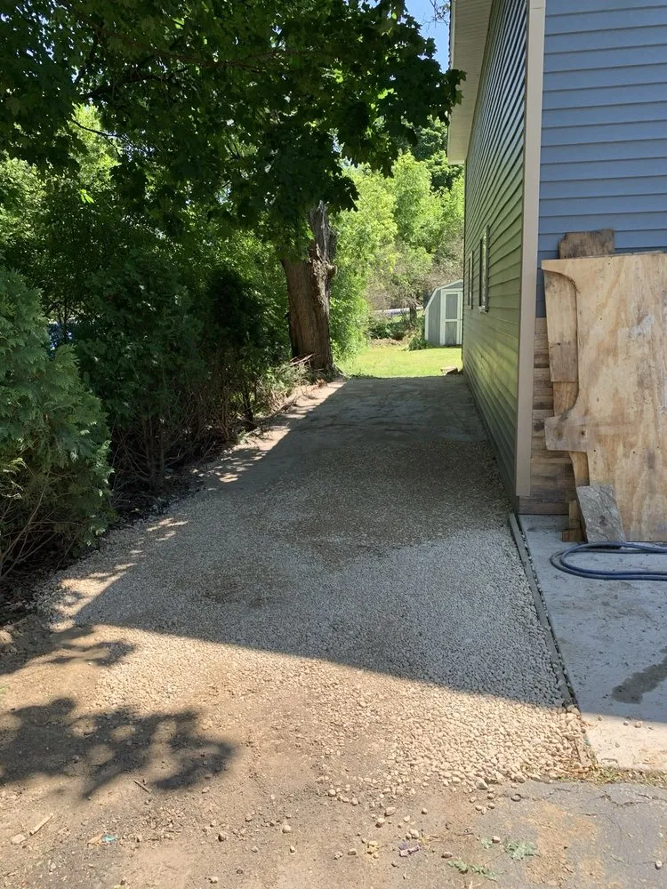 Affordable yard cleanup service in Elgin, IL - J & O Contractors