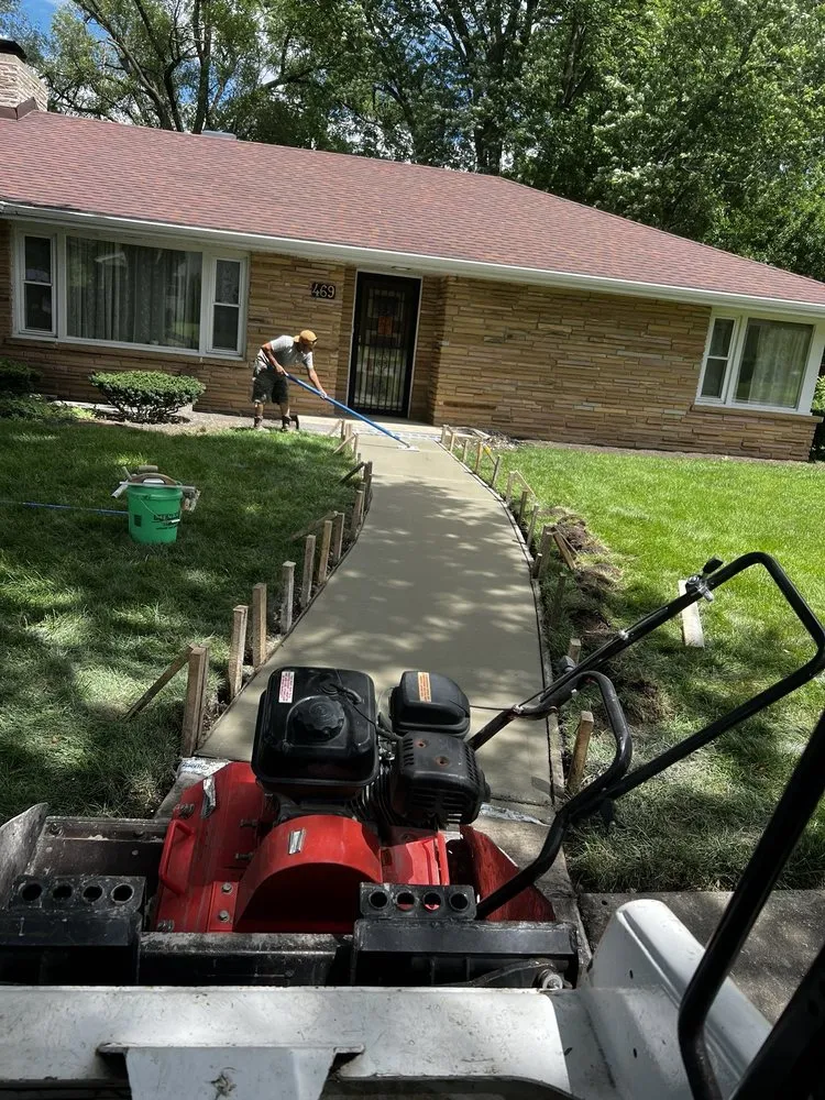 Professional yard maintenance near you across Elgin, IL - J & O Contractors