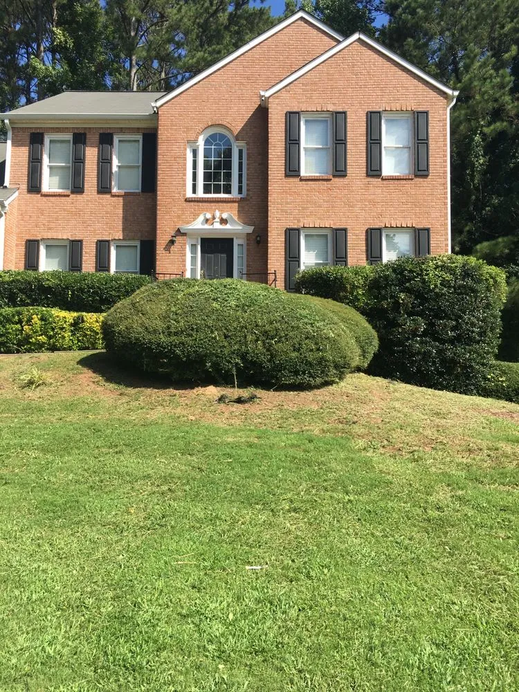 Trusted yard maintenance for year-round maintenance in Fayetteville, GA by J & R Enterprises