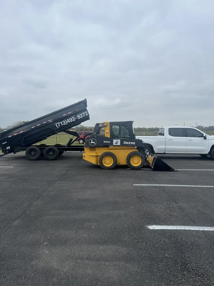 Top-rated landscape design for year-round maintenance in Poteet, TX by J & R land clearing services