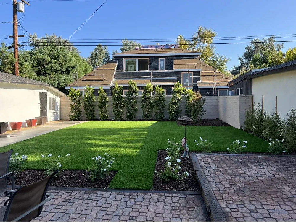 Local yard maintenance in Riverside, CA - J & R Landscape
