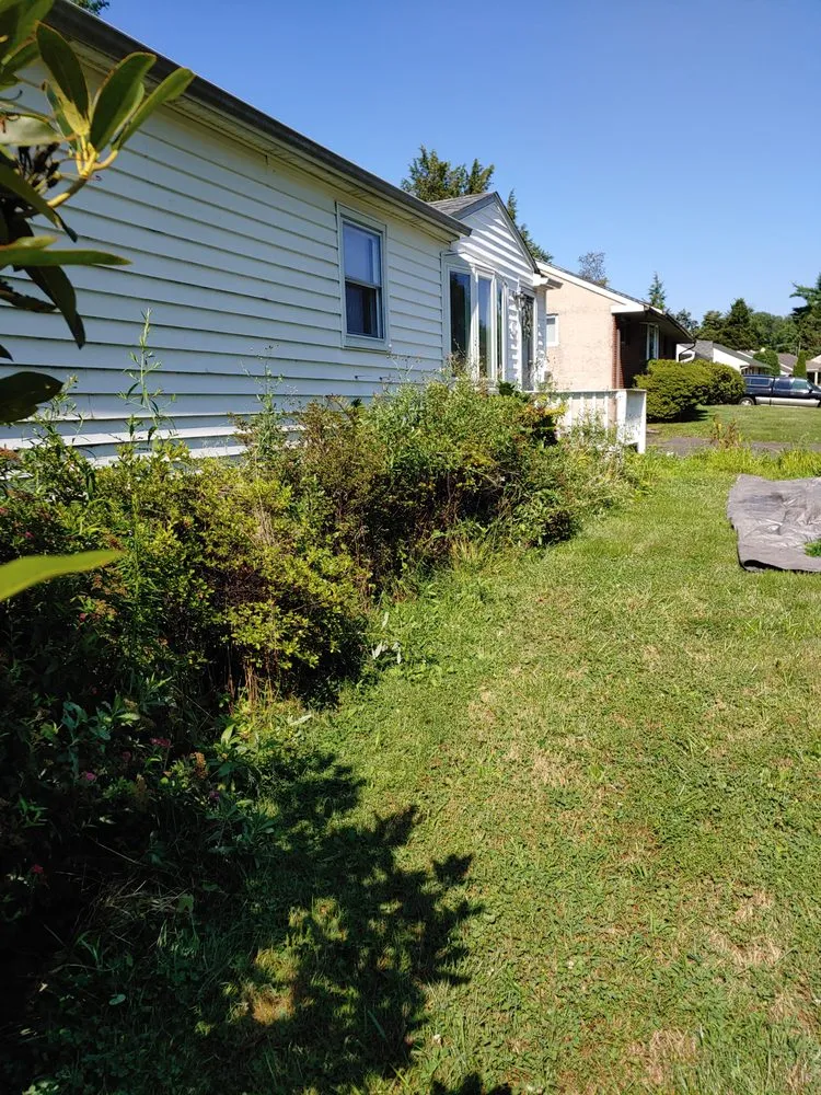 Reliable garden landscaping in Horsham, PA by J & R Landscaping