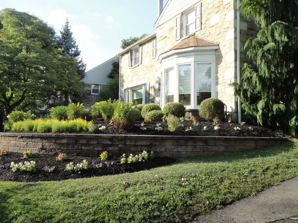Professional outdoor landscaping in Horsham, PA - J & R Landscaping