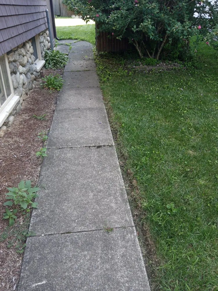 Local yard maintenance in Worcester, MA by J & R Lawn Care