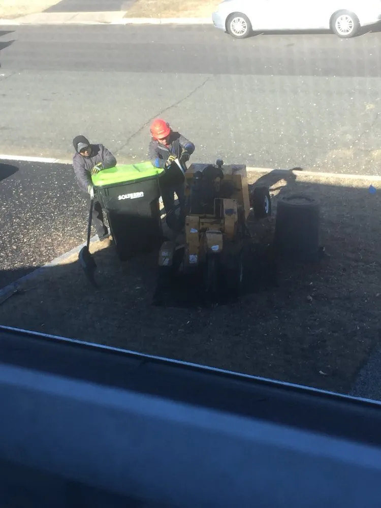 Custom garden landscaping in Old Bridge, NJ - J & R Outdoor Services