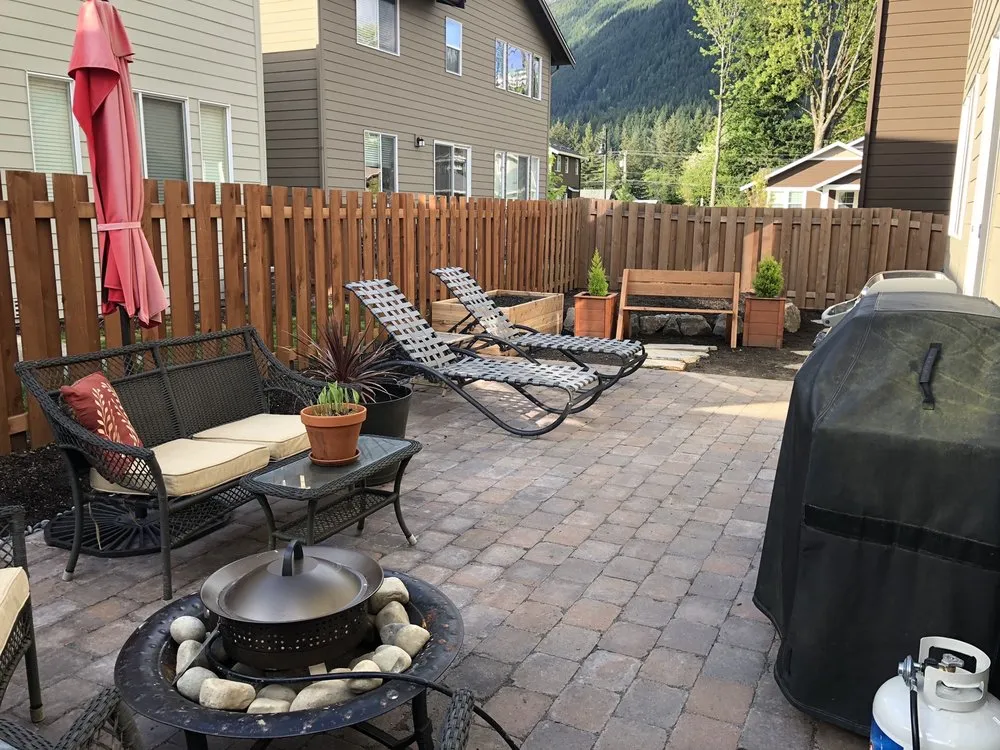 Local landscape design in Snoqualmie, WA - J & R Rockscapes