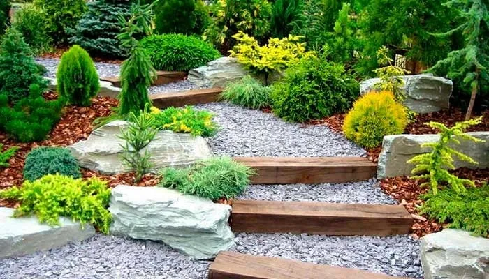 Professional yard maintenance experts serving Nyack, NY - J & R See Green