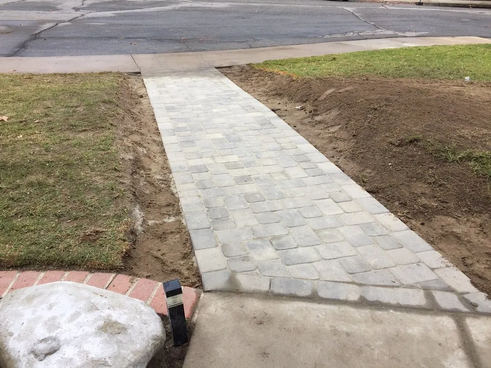 Custom yard maintenance for beautiful yards across Oxnard, CA - J & S Landscape