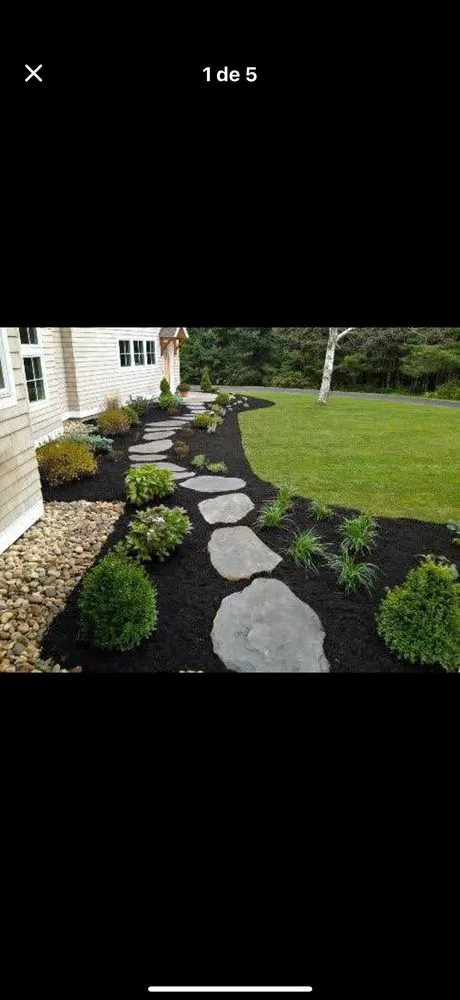 Expert yard cleanup service experts serving Huntington, NY - J & S Tree Service