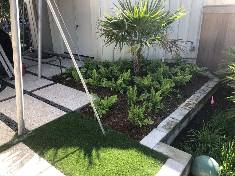 Professional garden landscaping for beautiful yards in Venice, FL by J & T Holland