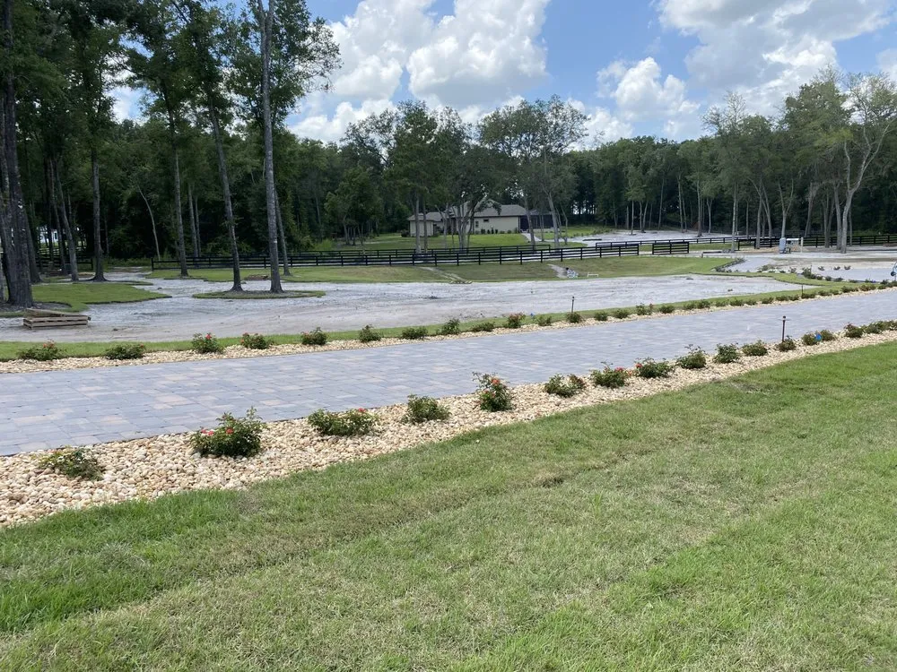 Expert residential landscaping for year-round maintenance in High Springs, FL by J & T's Southern