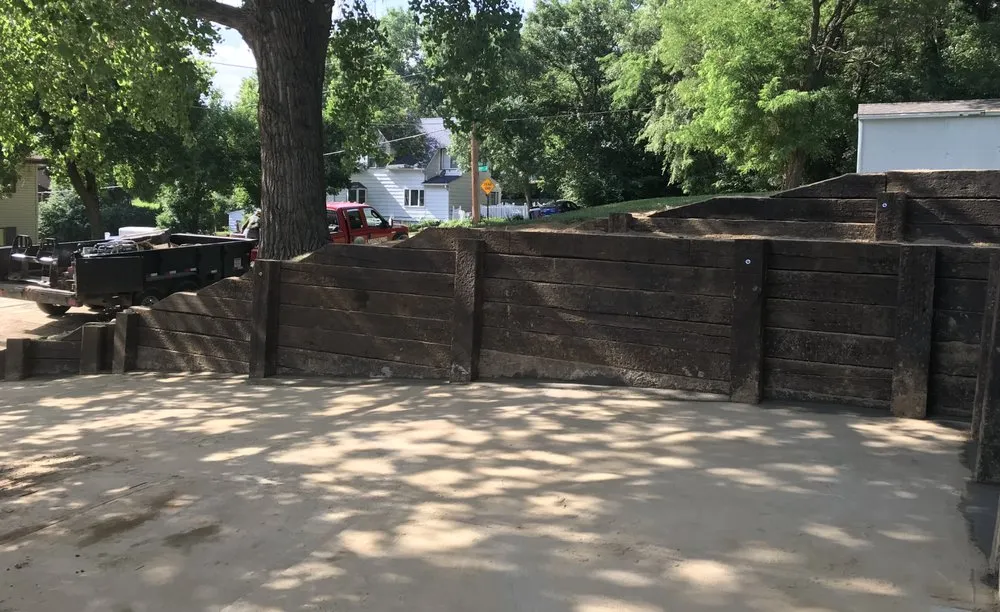 Professional lawn care service experts serving Sioux City, IA - J & V Landscaping & Housekeeping