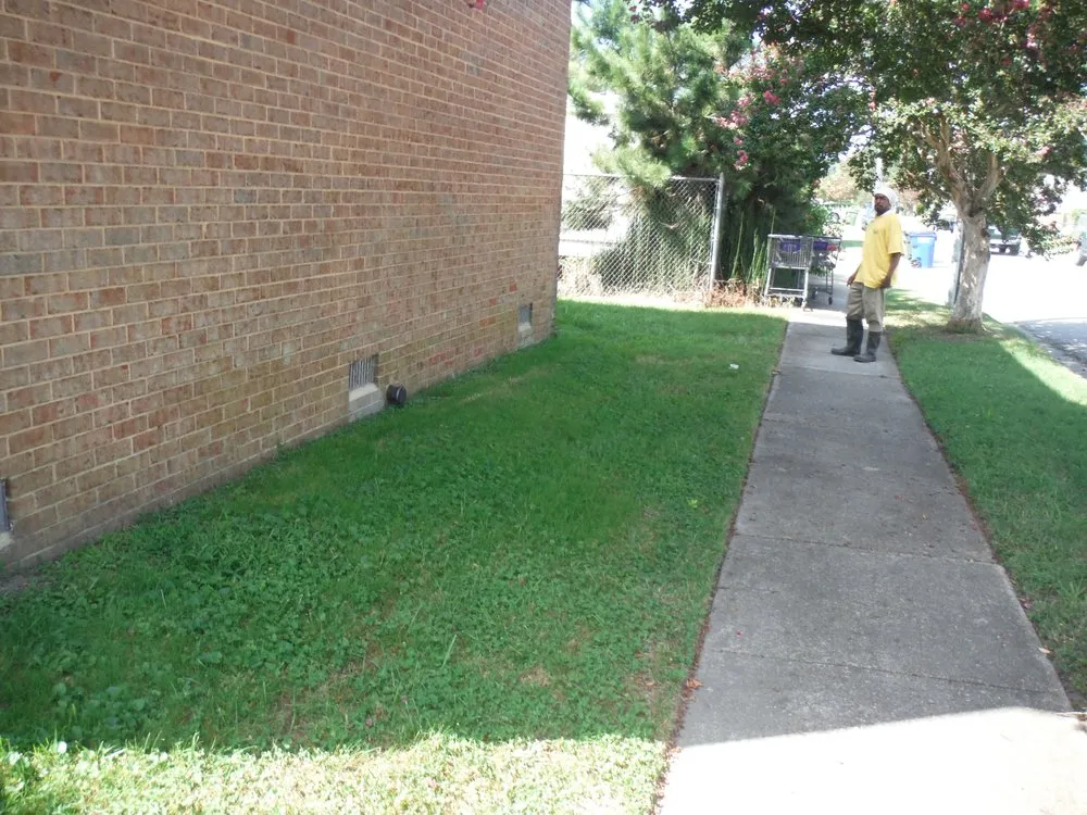 Affordable yard maintenance with custom design across Chesapeake, VA - J & Z Land and Lawn