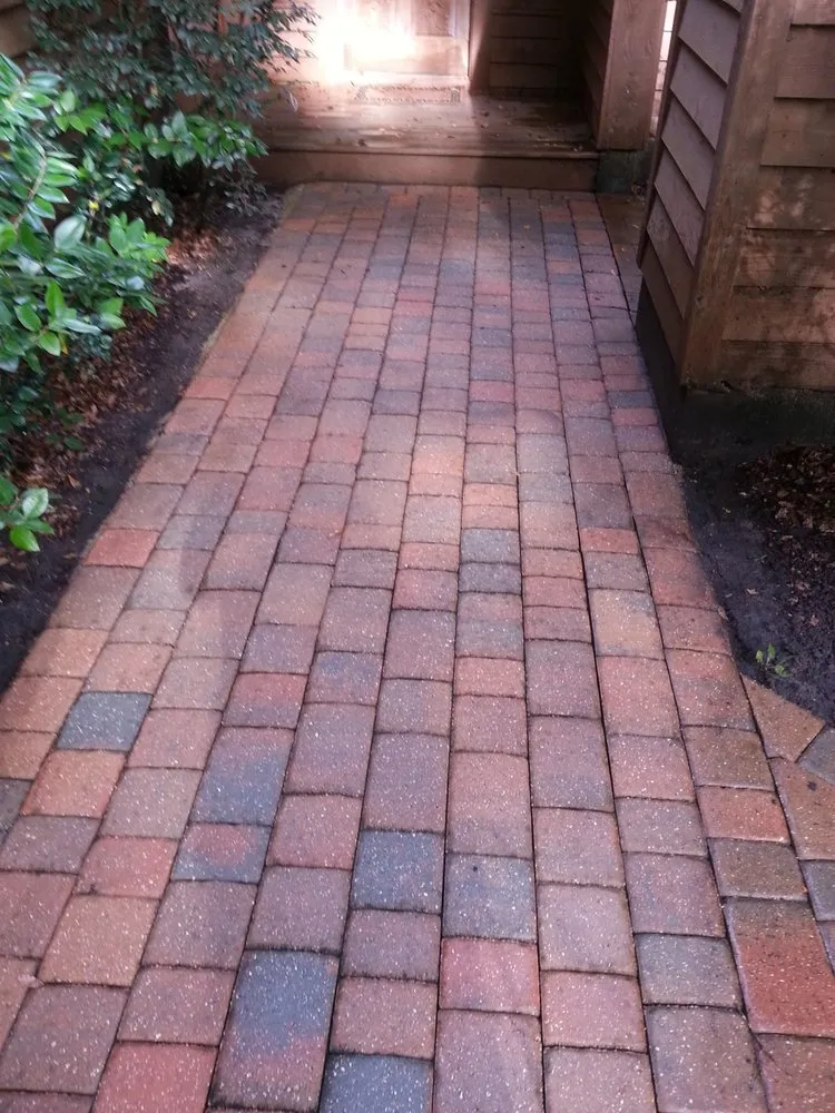 Top-rated garden landscaping for beautiful yards across Jacksonville, FL - J 3's Property Enhancements