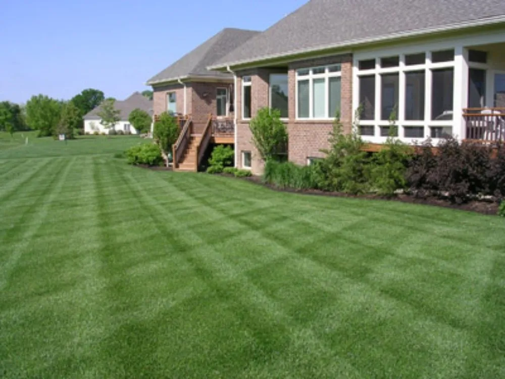 Affordable yard maintenance experts serving Erie, PA - J A Landscaping & Outdoor Service