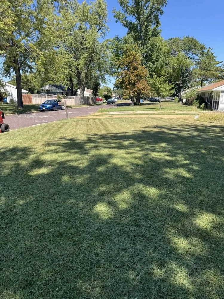 Reliable lawn mowing service in Fenton, MO - J A Lawn Care