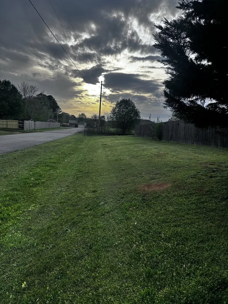 Reliable yard cleanup service in Athens, AL by J and H Yard Work