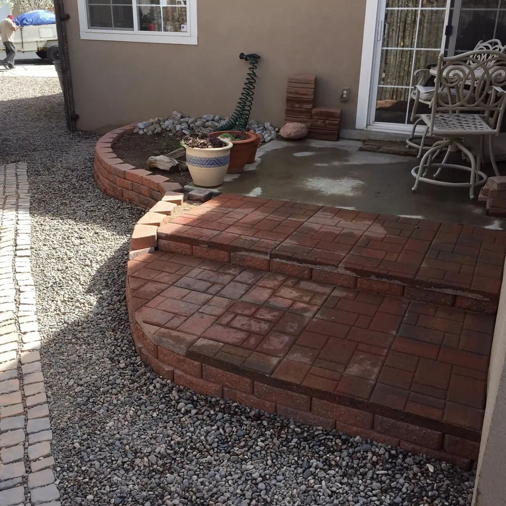 Top-rated lawn mowing service in Albuquerque, NM - J and J Landscape