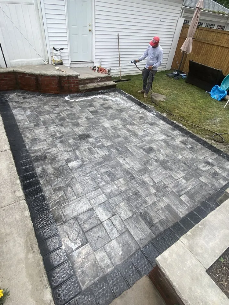 Expert lawn care service experts serving New York, NY - J and J Landscaping