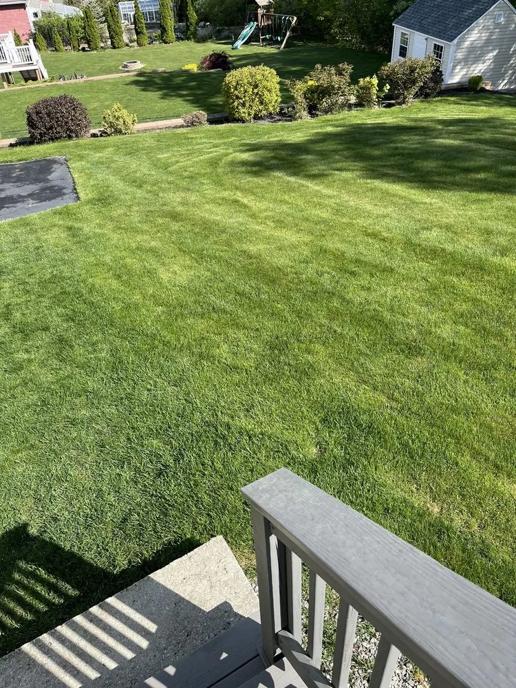 Reliable yard maintenance experts serving North Reading, MA - J and R Fine Landscaping