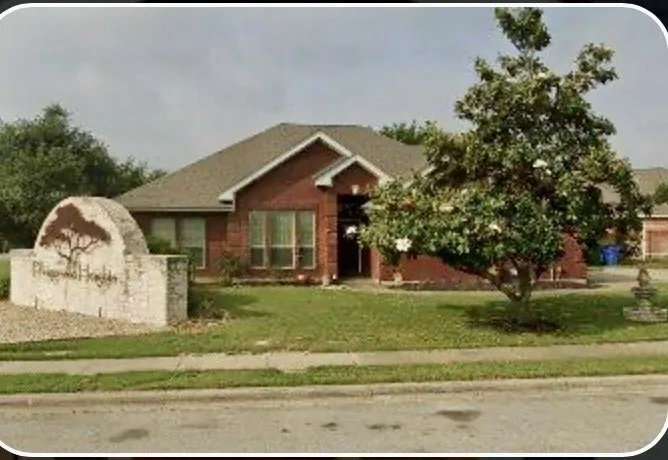 Reliable landscaping services in Pflugerville, TX by J and R Lawn Services