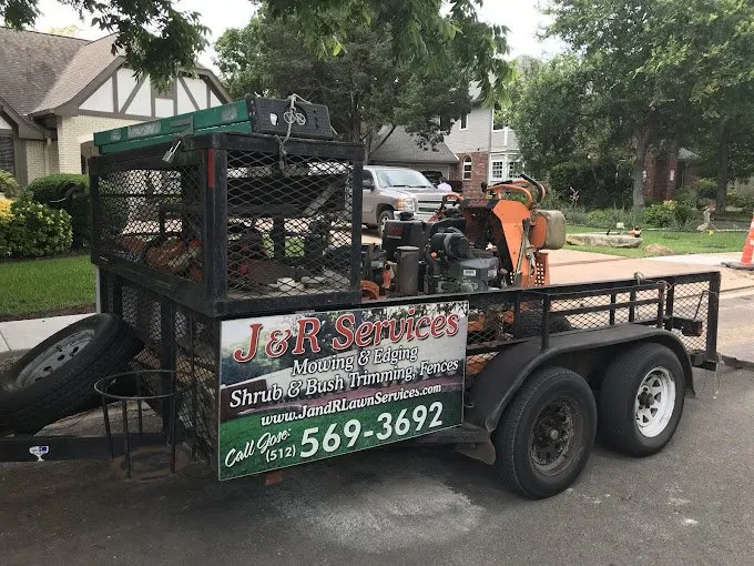Affordable lawn mowing service in Pflugerville, TX - J and R Lawn Services