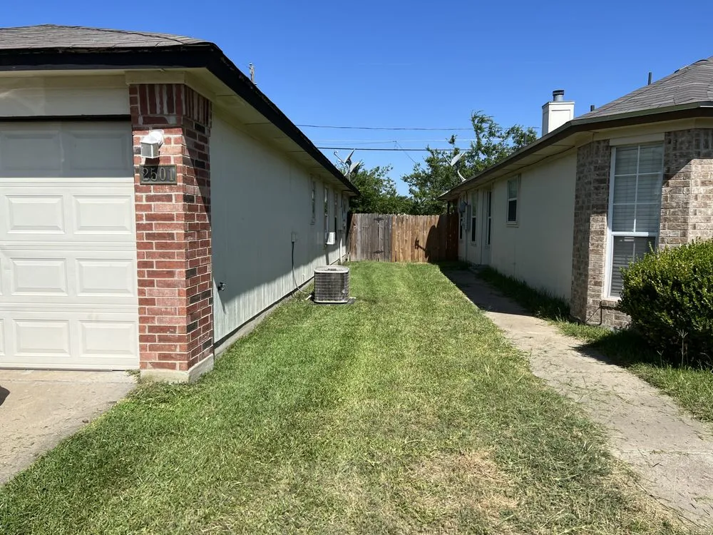 Custom yard maintenance in Killeen, TX - J and Z Lawn Care