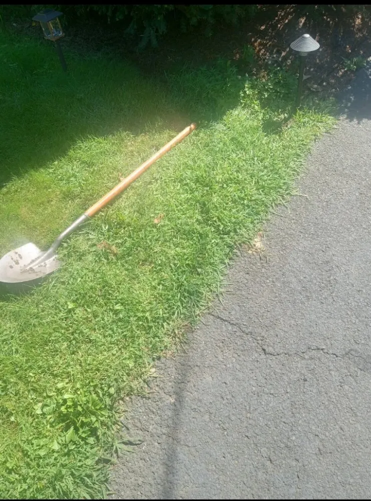 Local garden landscaping in Craryville, NY - J AndT Contracting And Lawn Maintenance
