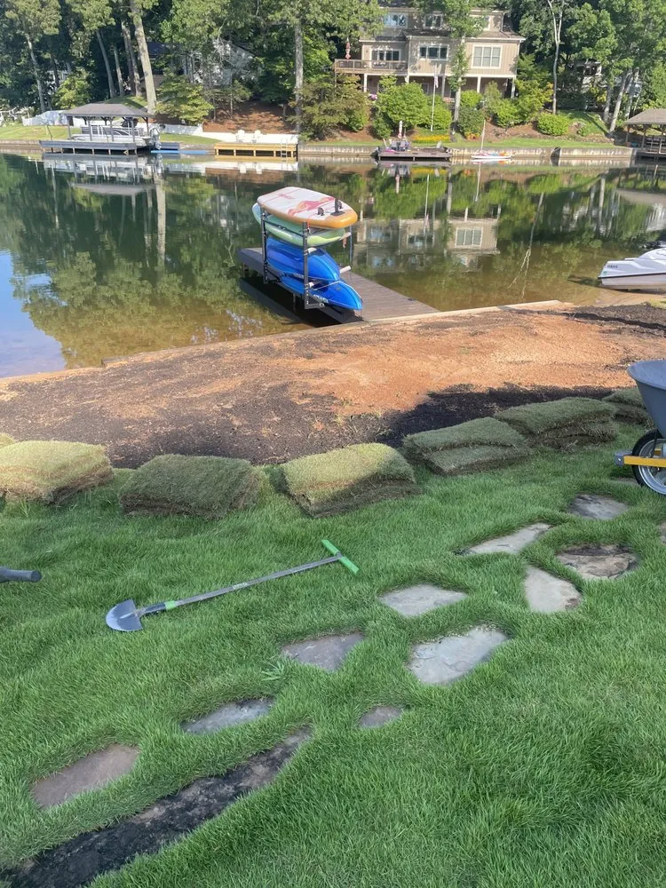 Professional garden landscaping in Newnan, GA by J B Landscaping