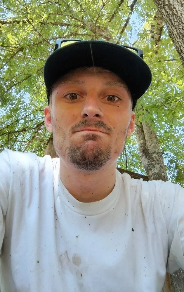 Top-rated yard cleanup service for residential properties in Jackson, MS by J B Lawn Service