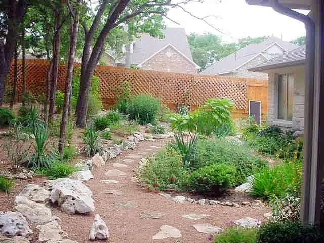 Top-rated garden landscaping experts serving Creedmoor, TX - J B Rogers Landscape Services