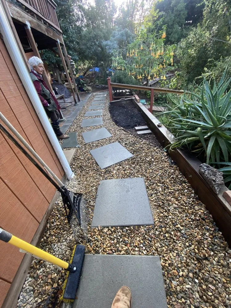 Expert lawn care service experts serving Richmond, CA - J B S Landscaping and Tree Services